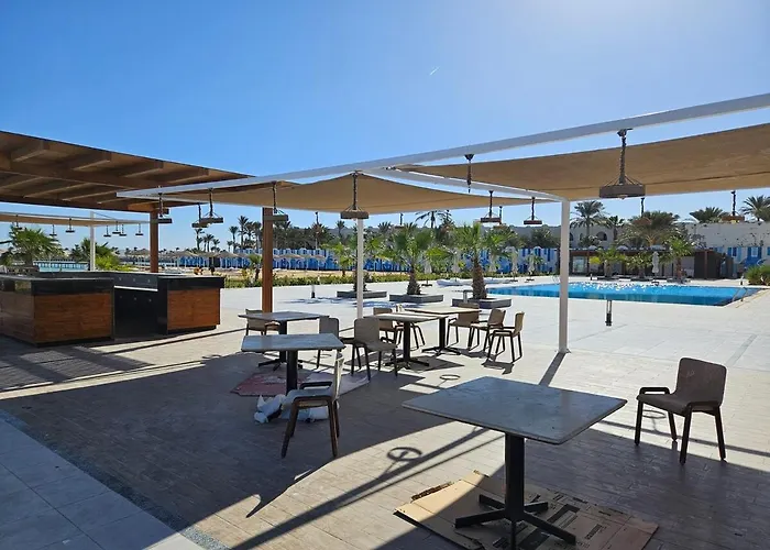 Free - Private Terrace With Wi-fi, Smart Tv, 3 Pools - Florenza Khamsin