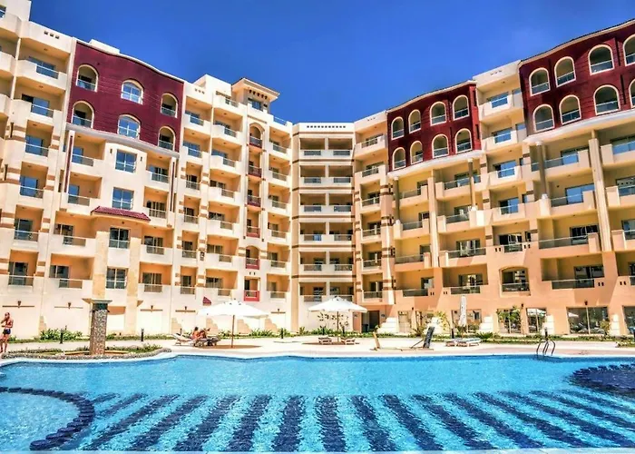 Free - Private Terrace With Wi-fi, Smart Tv, 3 Pools - Florenza Khamsin * الغردقة