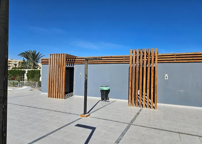Free - Private Terrace With Wi-fi, Smart Tv, 3 Pools - Florenza Khamsin شقة